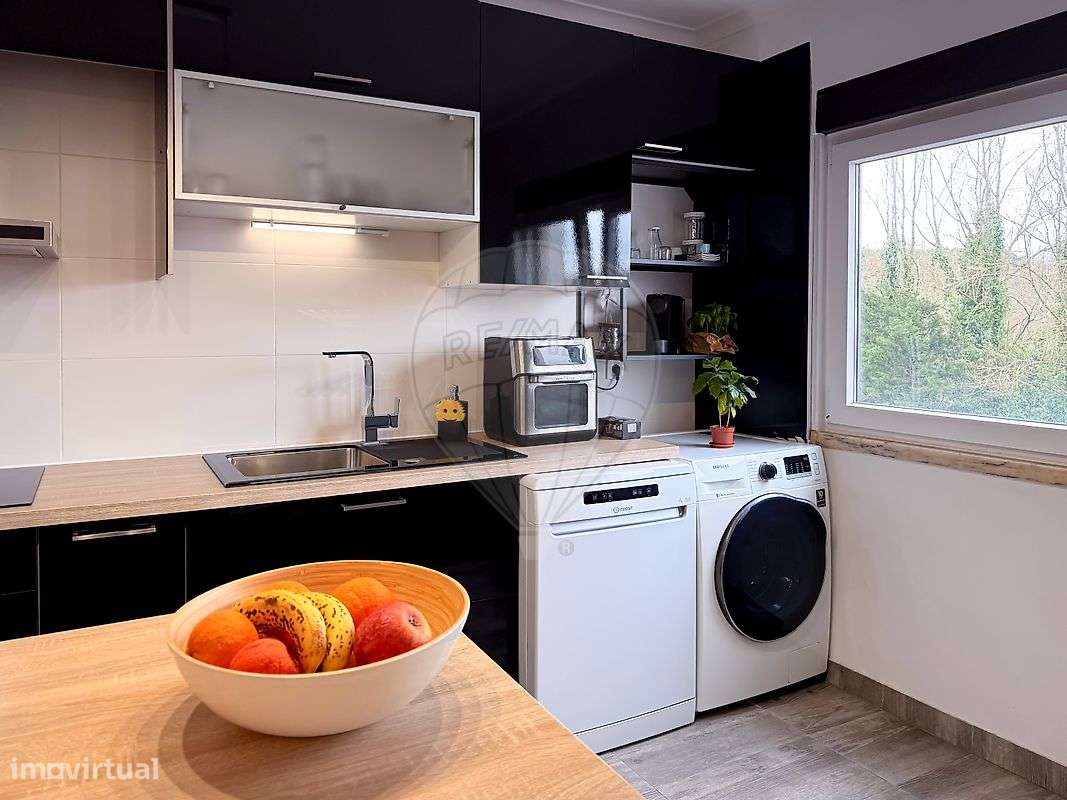 Apartamento T1 Remodelado em Belas-9