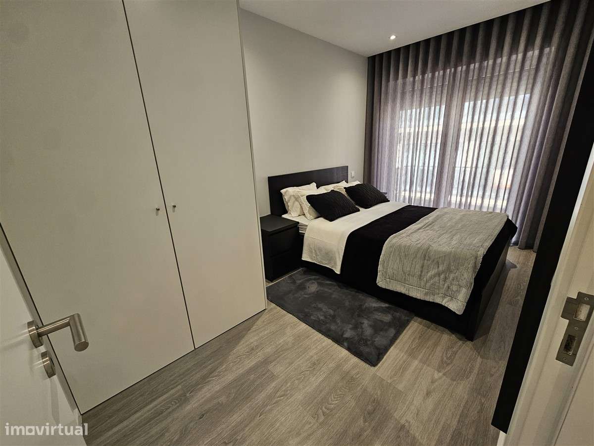 T3 remodelado-2ª linha-Centro-Póvoa de Varzim-Mobilado e equipado-9