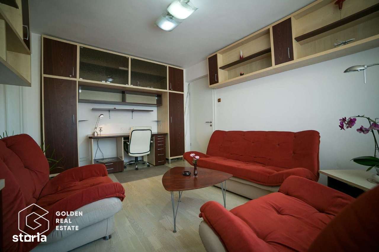 Apartament superb, ultracentral, 3 camere, centrala proprie si 2 locur - Imagine principală: 4/11