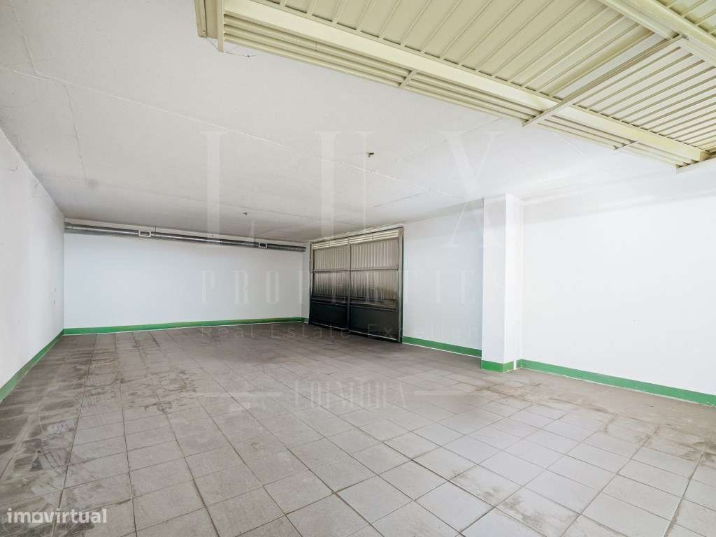 Garagem | Santo António dos Olivais - Grande imagem: 2/10