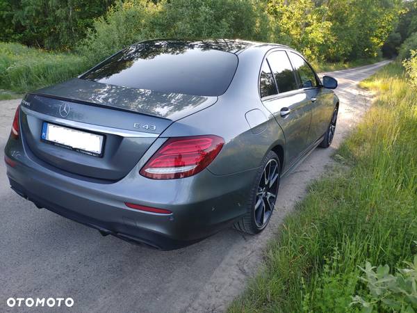 Mercedes-Benz Klasa E 43 AMG 4-Matic - 10