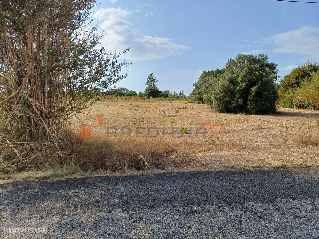 Terreno de 2940 m2 em Zona Urbanizável a 3 Kms das Caldas da Rainha-0