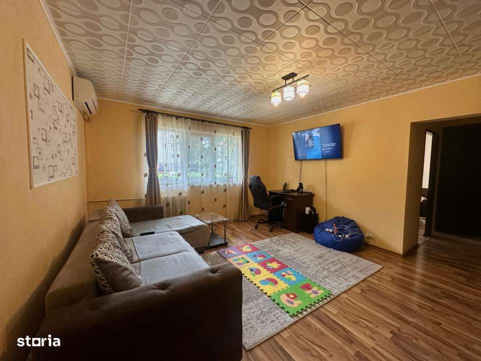 Apartament tip Q cu 2 camere de vanzare in zona Decebal– Oradea - Imagine principală: 1/13