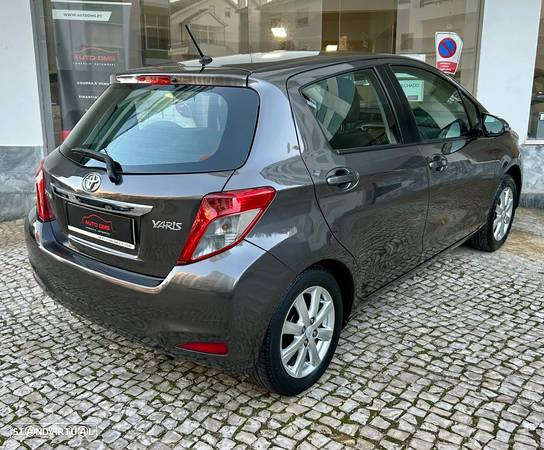 Toyota Yaris 1.0 VVT-i Comfort+P.Style - 4