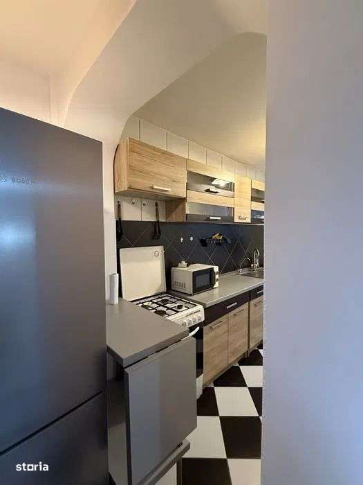 AP. 2 CAMERE CRANGASI, PET-FRIENDLY, MOBILAT/UTILAT, METROU 10 MINUTE - Imagine principală: 5/8