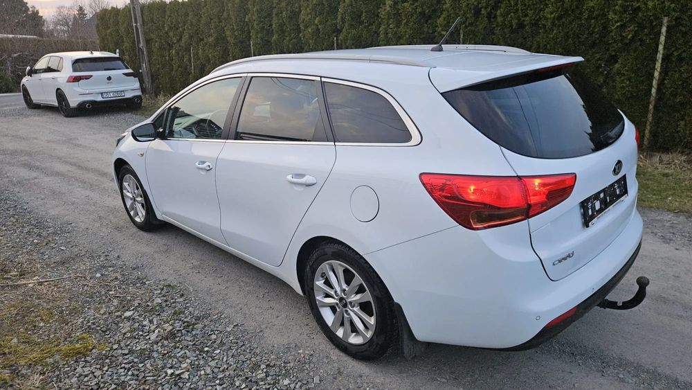 Kia Ceed II 1.4 CVVT Dream Team Edition 2016
