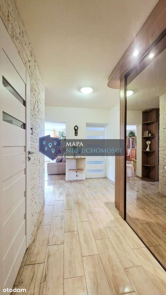 Wspaniałe trójstronne M4, teren ogrodzony Południe-11