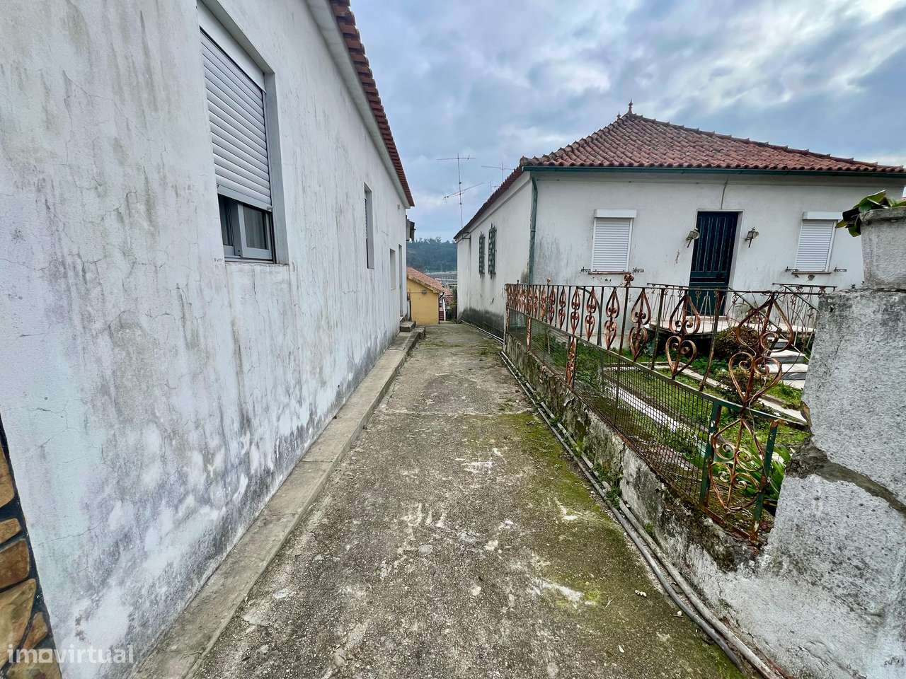 Andar Moradia T3 para Restauro em Celeirós-18