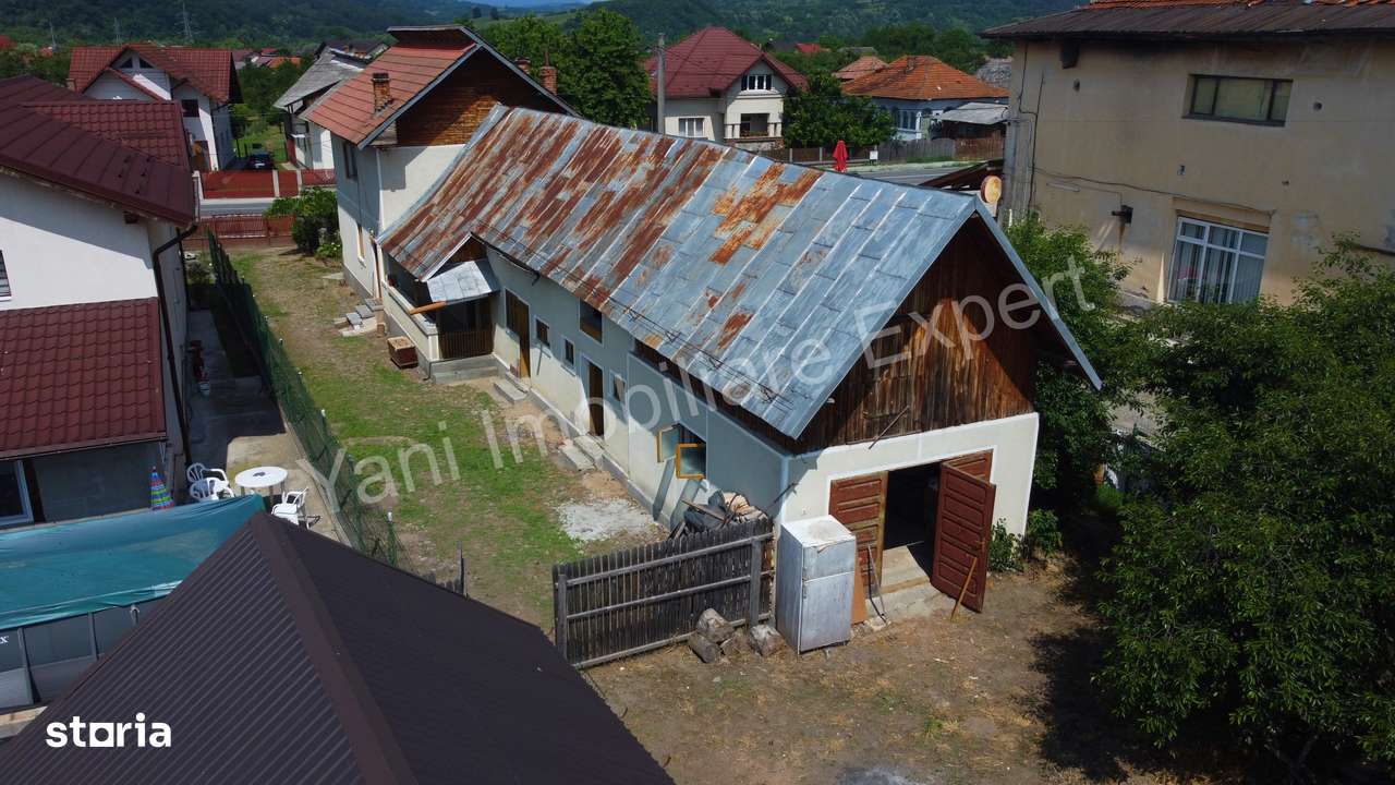 Casă de vânzare în comuna Albeștii de Argeș, județ Argeș. - Imagine principală: 3/20