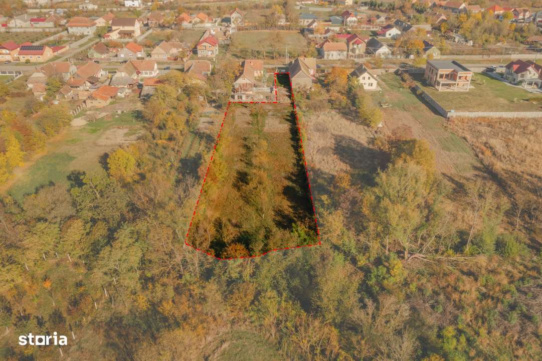 Teren, 2 349 m², -4