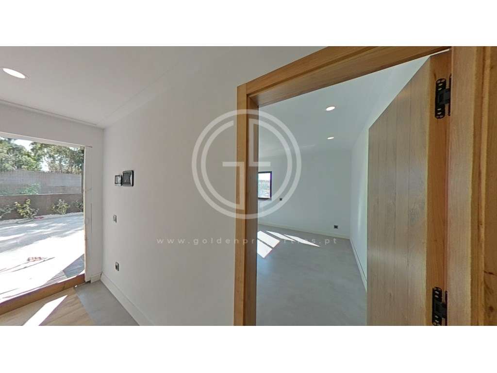 Invista na sua casa de sonho! Moradia T5 em Quarteira, perto da Pra...-55