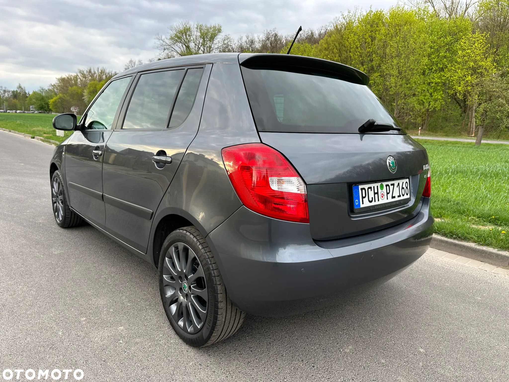 Skoda Fabia 1.2 HTP STYLE EDITION - 2