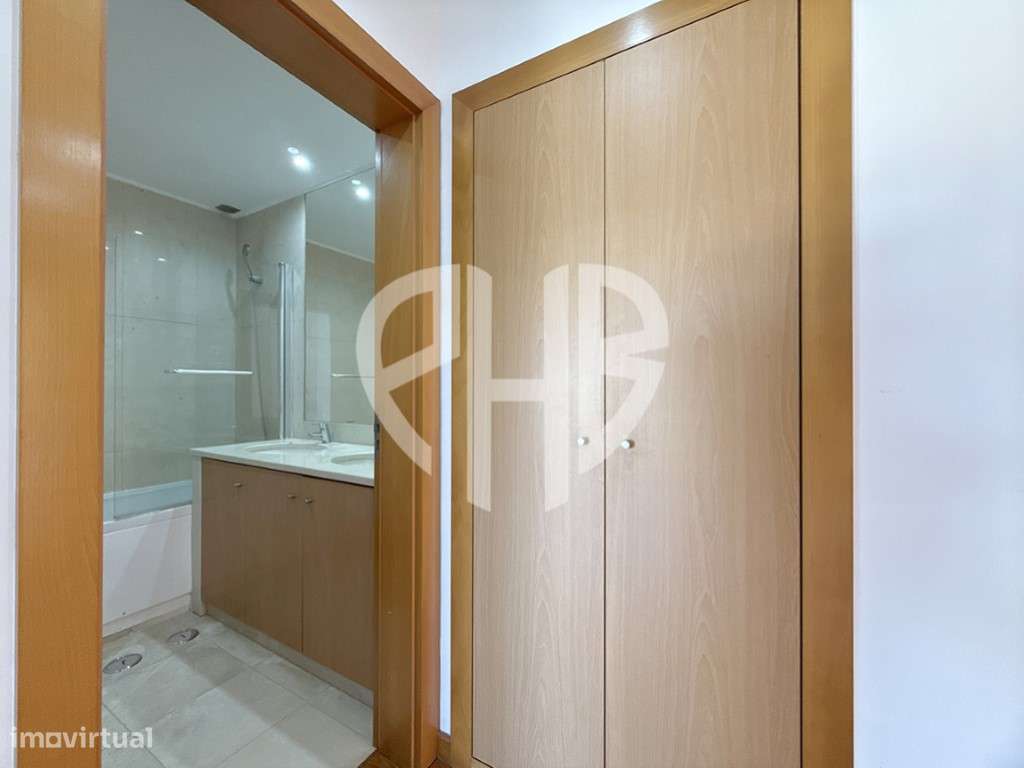 Moradia Geminada T4 // Condominio - Aldeia de Irmãos / Azeitão-43