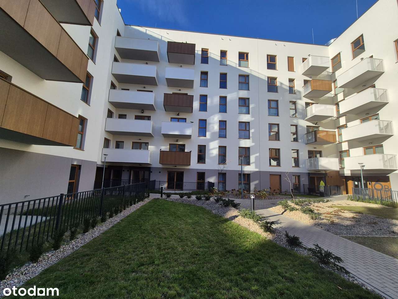 Poznań ul. Milczańska Lune de Malta - 2 pokojowe 42m2 + 1 postojowe - Pełny obrazek: 3/16