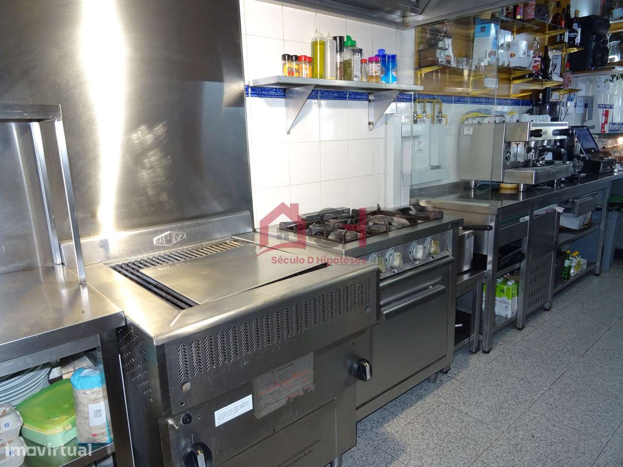 * Café Snack Bar /Churrasqueira Equipado*-10
