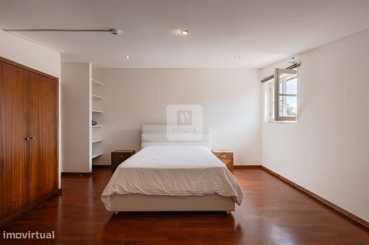 Moradia T3+1 Mobilada  com Vistas para Rio Douro-31