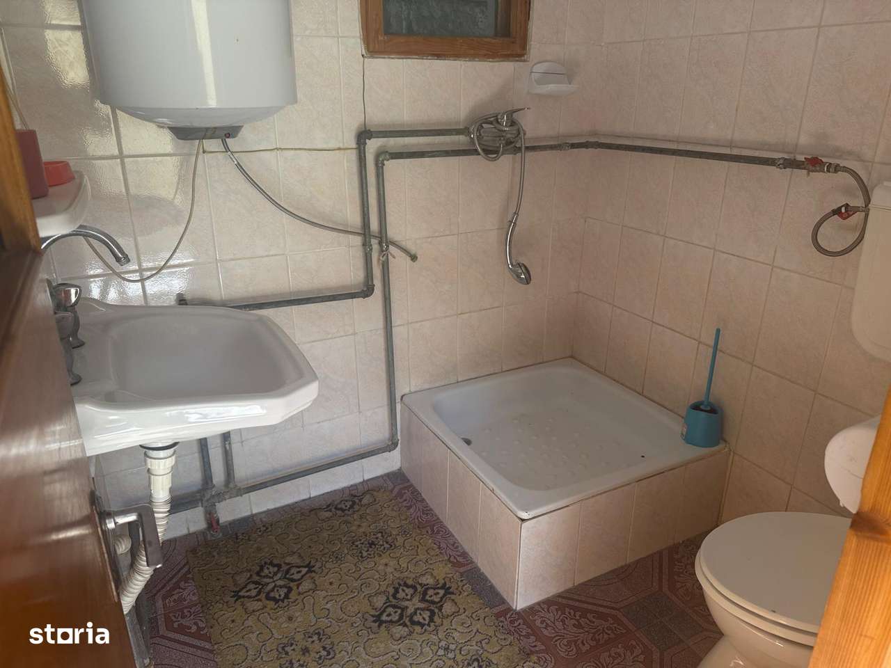 Vanzare casa de vacanta, 2 corpuri, 5 camere, Bezdead, Dambovita-15