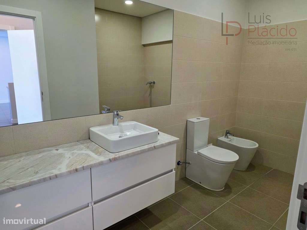 Apartamento T2 | Centro da Cidade de Sines-10