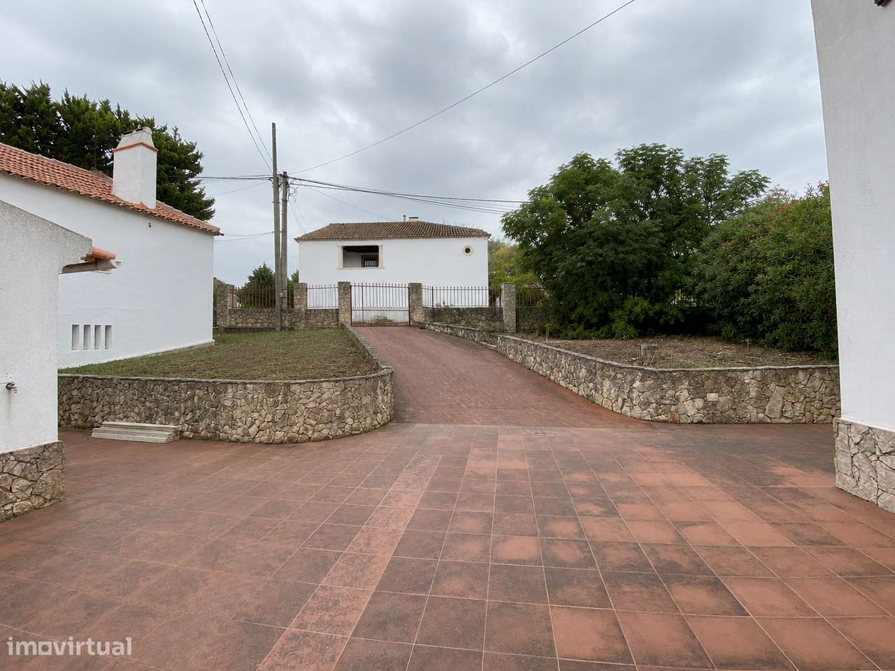 Moradia T3 com Jardim e Garagem - Zibreira da Fé-33