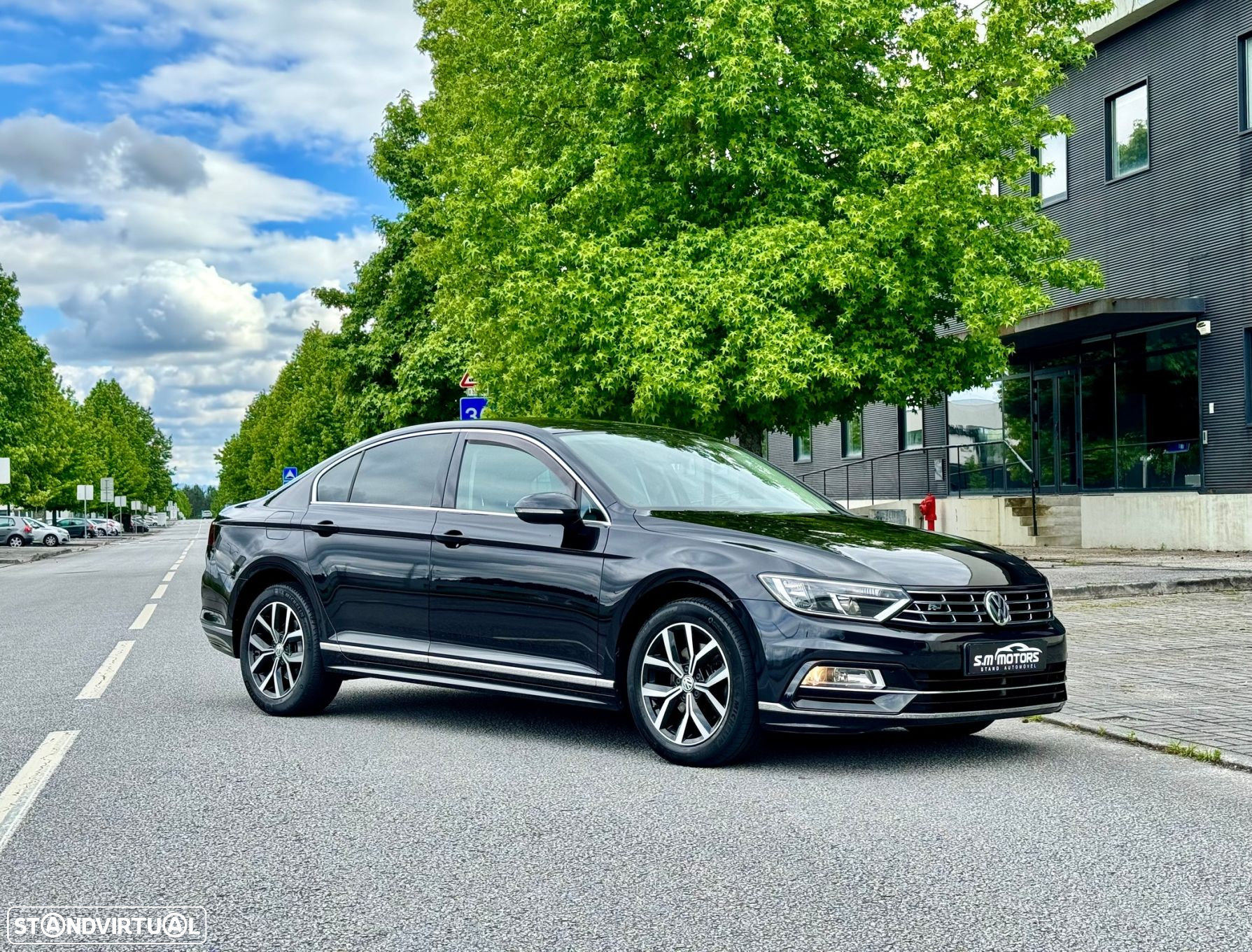 VW Passat 2.0 TDI R-Line DSG - 3