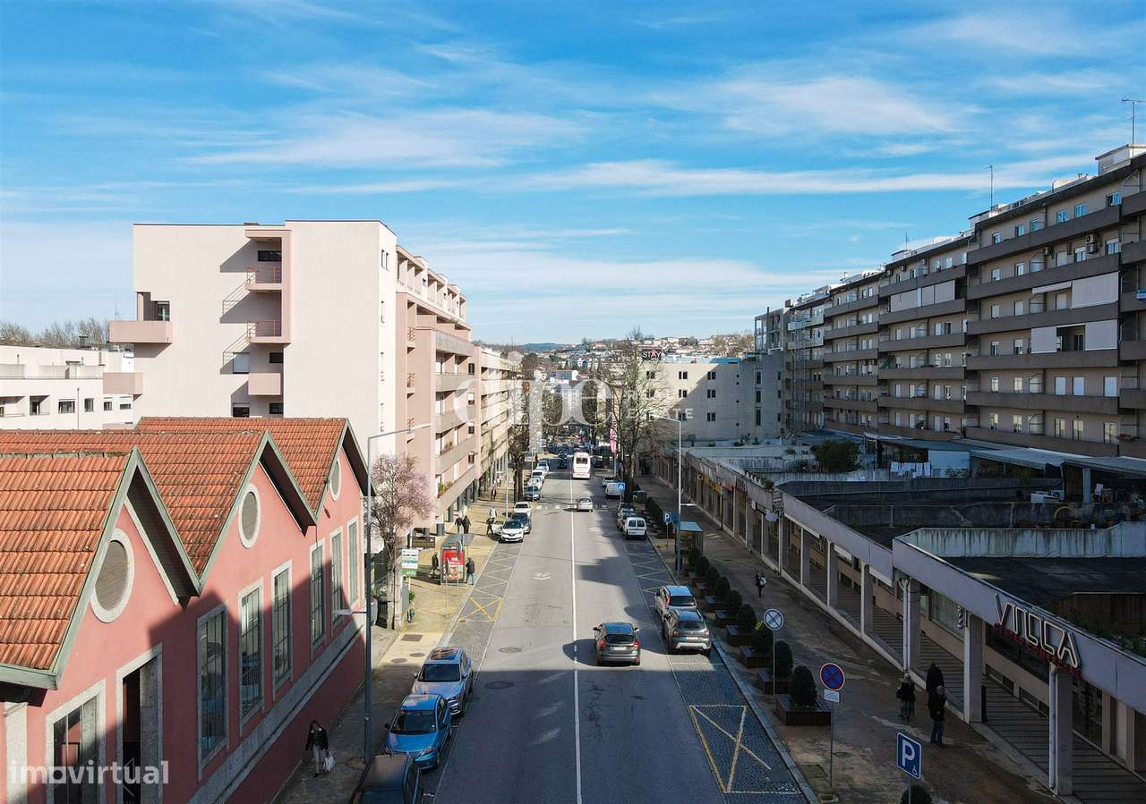 Loja no centro de Guimarães - Grande imagem: 2/15
