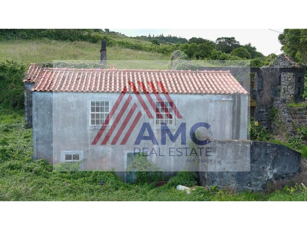 VENDE-SE MORADIA, ATAFONA E TERRENO NA TERRA ALTA, LAJES DO PICO-5