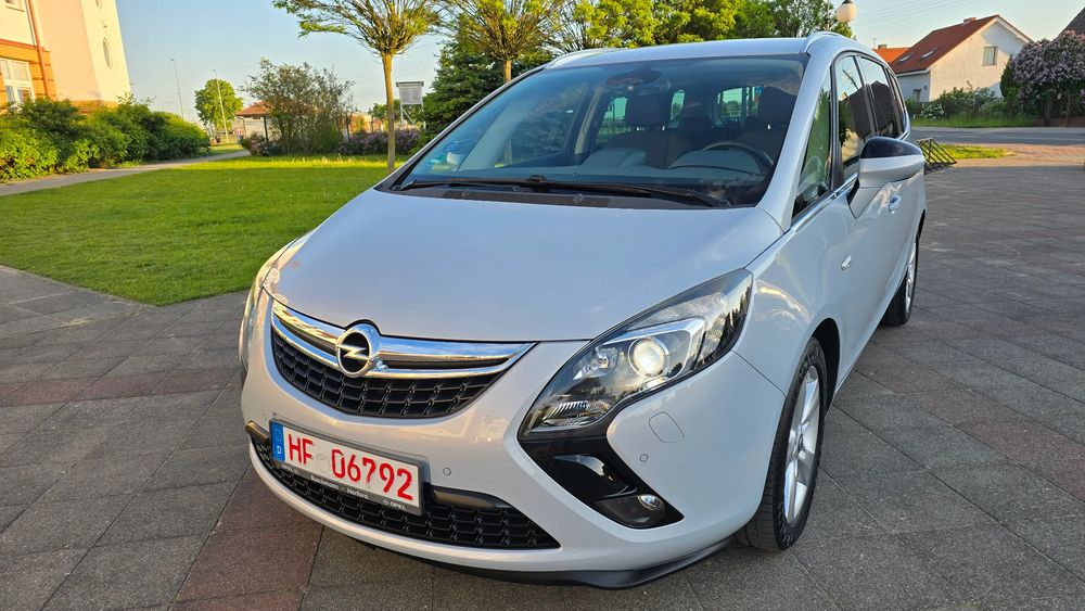Opel Zafira C 2014