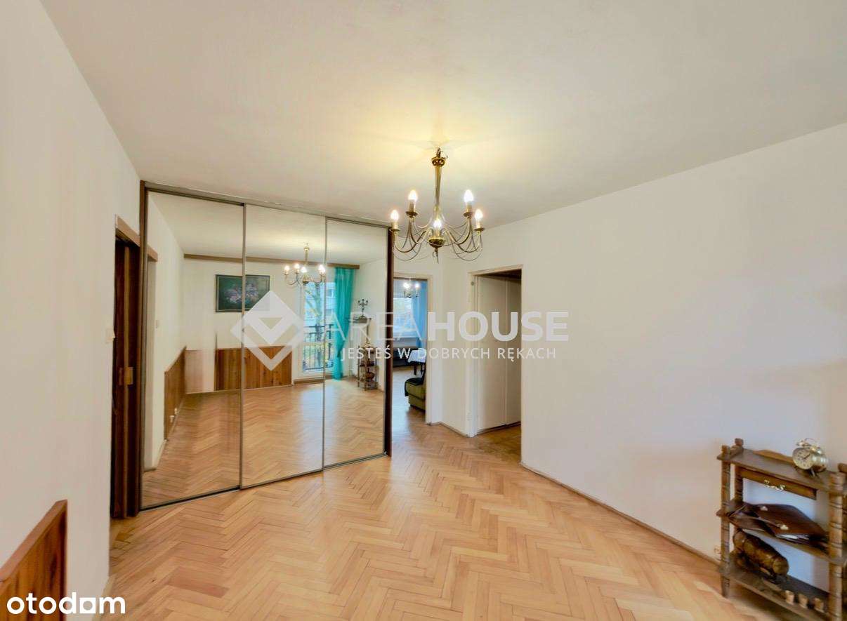 3 pokoje z balkonem w świetnej lokalizacji- Ul. Strubiczów-2