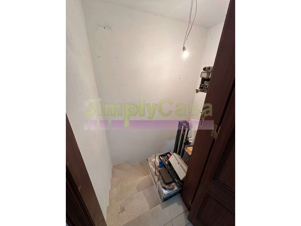 Moradia T2 + Espaço Comercial - CANHA-7