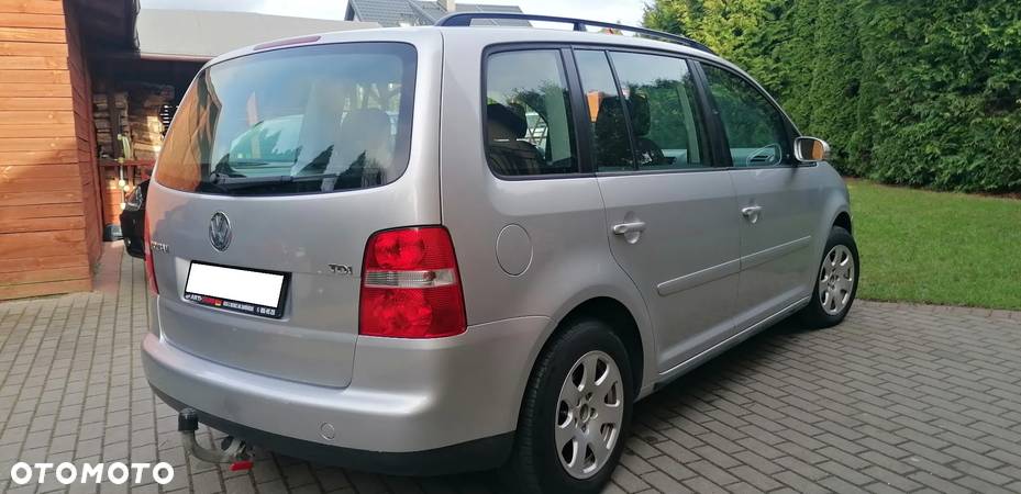 Volkswagen Touran 1.9 TDI Conceptline - 5