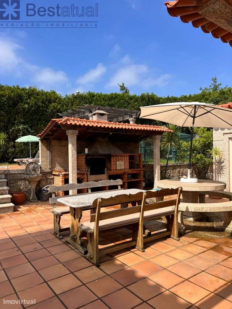 Moradia T4 - 4 Suites - Possib. Permuta - Ribeirão-43