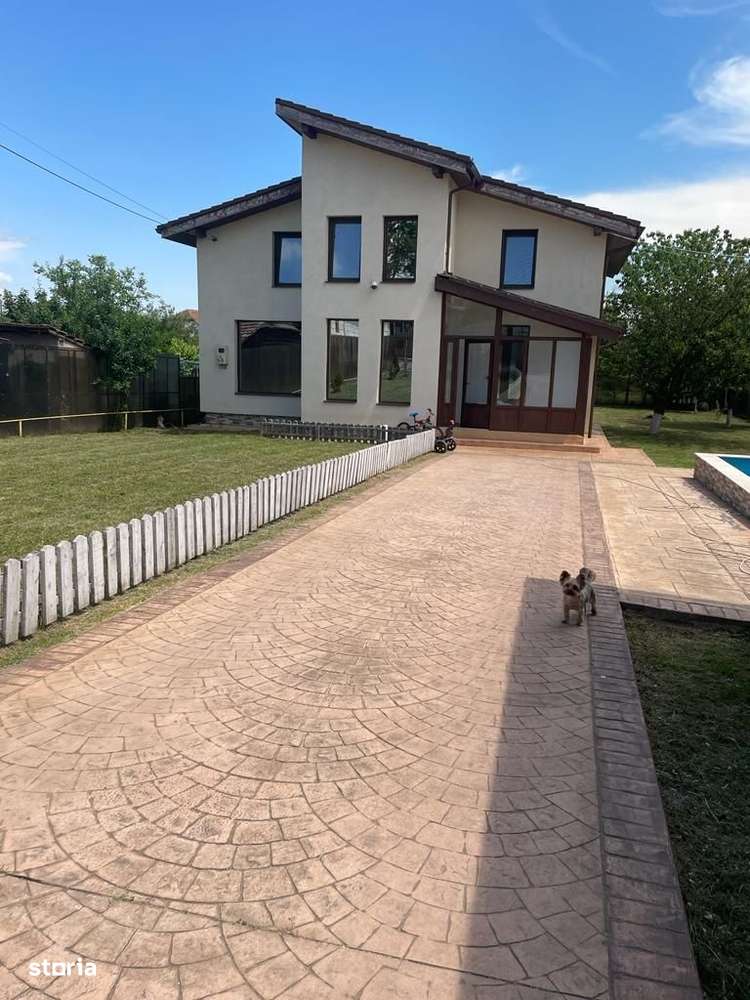 Casă spațioasă cu piscină, de vânzare în Simeria-5