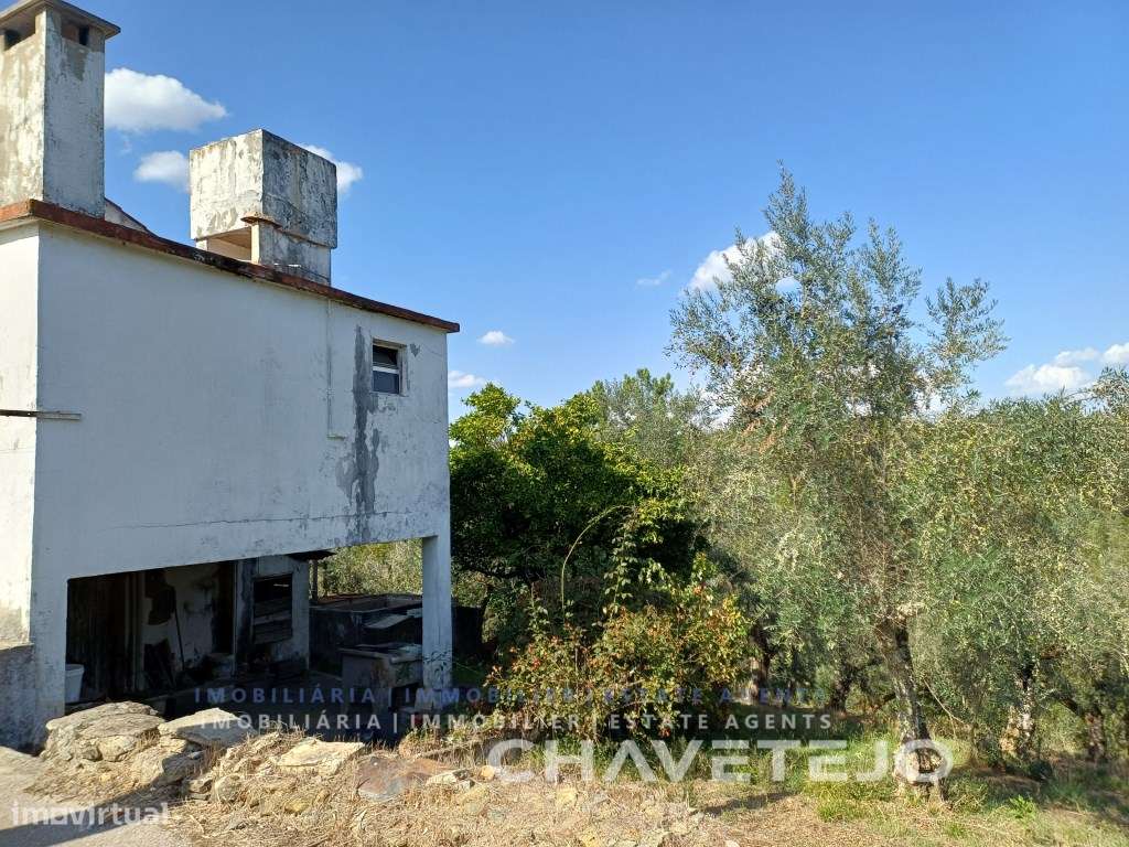 Casa de pedra para renovar, com terreno e furo. - Grande imagem: 4/49