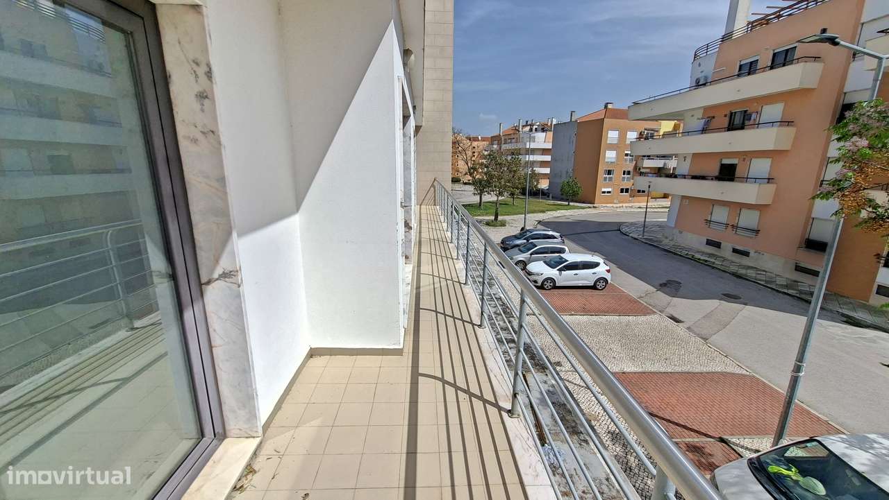 Apartamento T4 com 297m², Garagem e Lugar  estacionamento  Pinhal Novo-9
