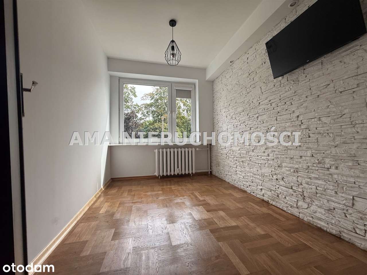 3-pokoje , oddzielna kuchnia, dwustronne, parter-12