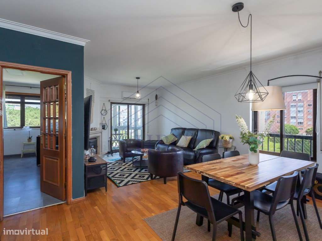 Apartamento T2 em Rio de Mouro - Conforto, Luz Natural e Excelente ...-3