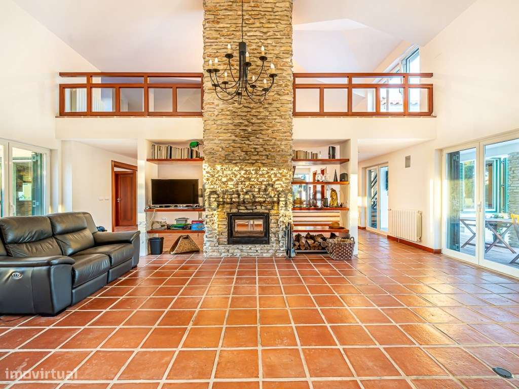 MORADIA LUXO STO ESTEVÃO. PISCINA. GARAGEM. COURT TÉNIS-27