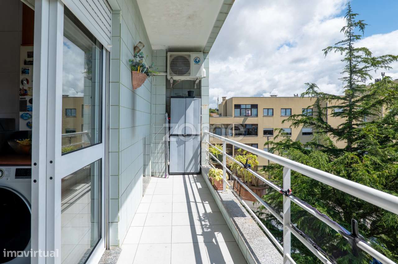 Duplex T3 com Terraço e Vista Mar em Gaia-21