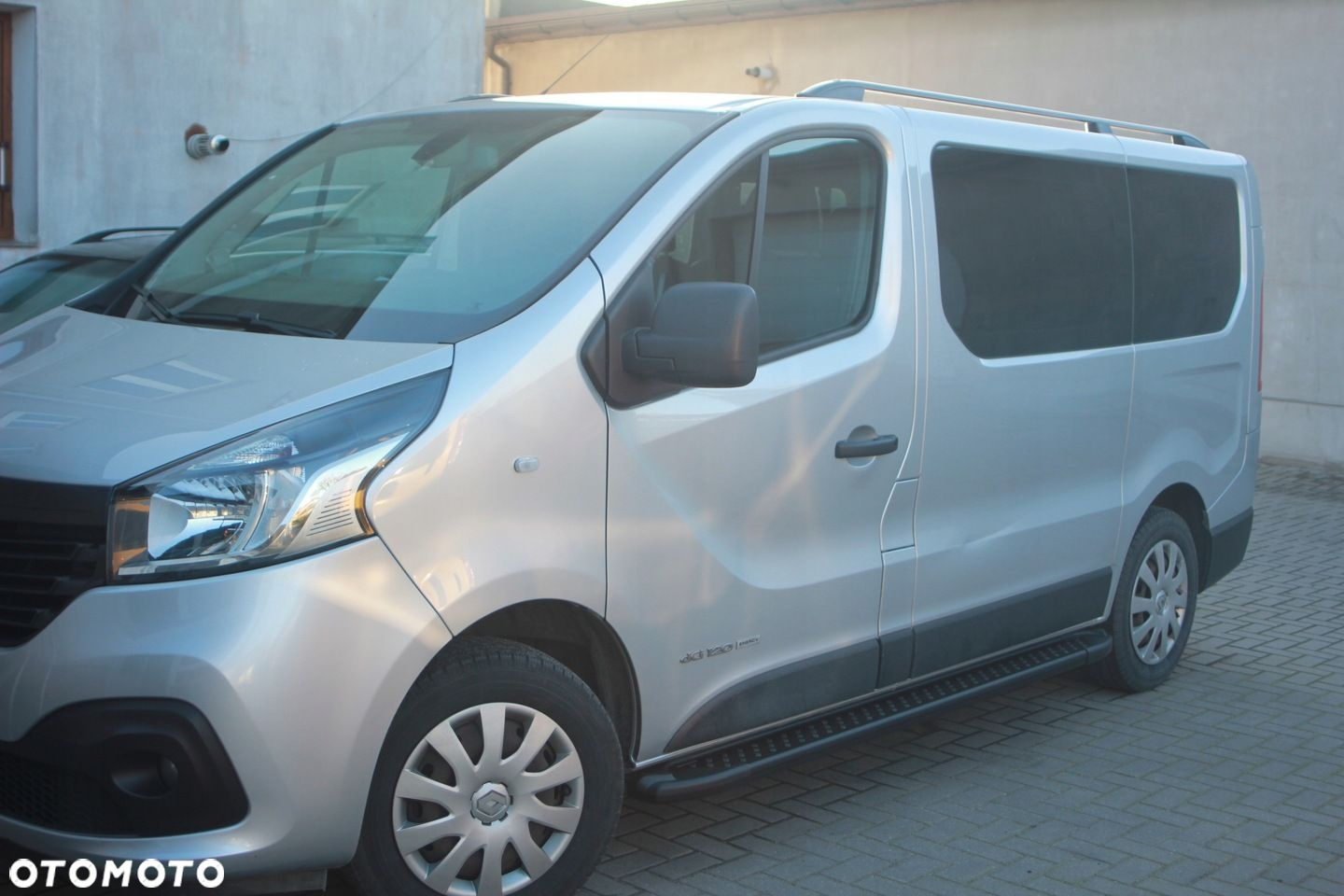 ORUROWANIE BOCZNE RURY RENAULT TRAFIC long -14 - 15