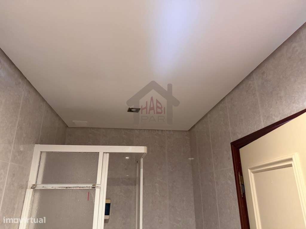 Excelente T2+1 Na Urbanização do Brejo - Grande imagem: 4/34