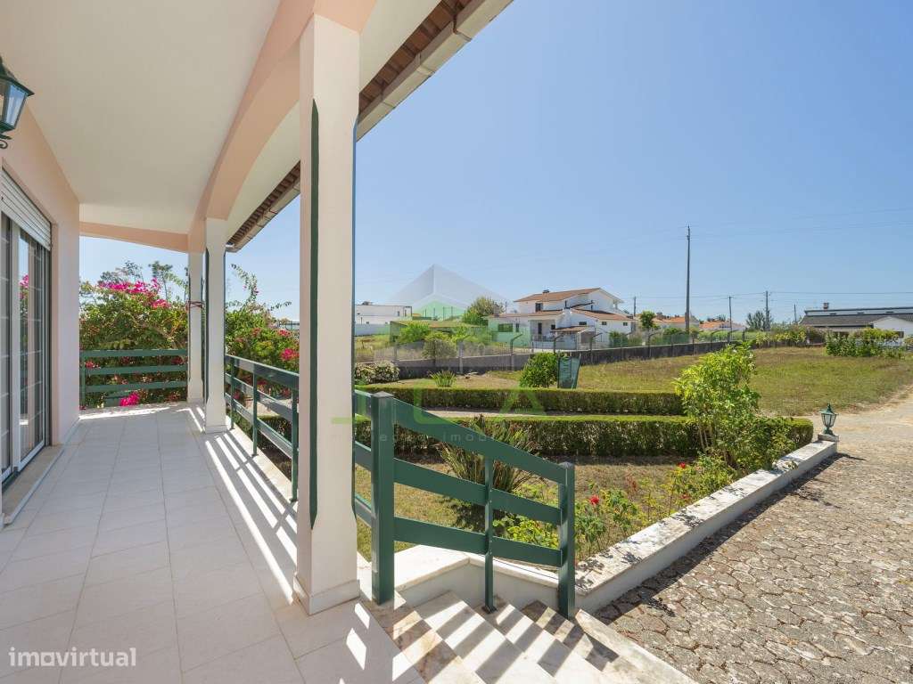 Moradia V3+2 com 4.010m2 de terreno a 5min de Leiria-46