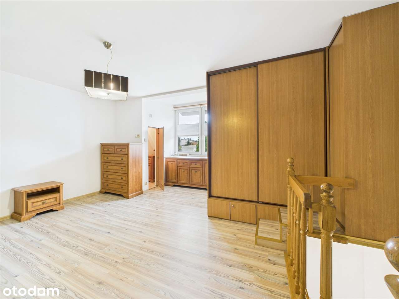 Dwupoziomowe mieszkanie, 2 pokoje, ul. 11-go Listopada-7