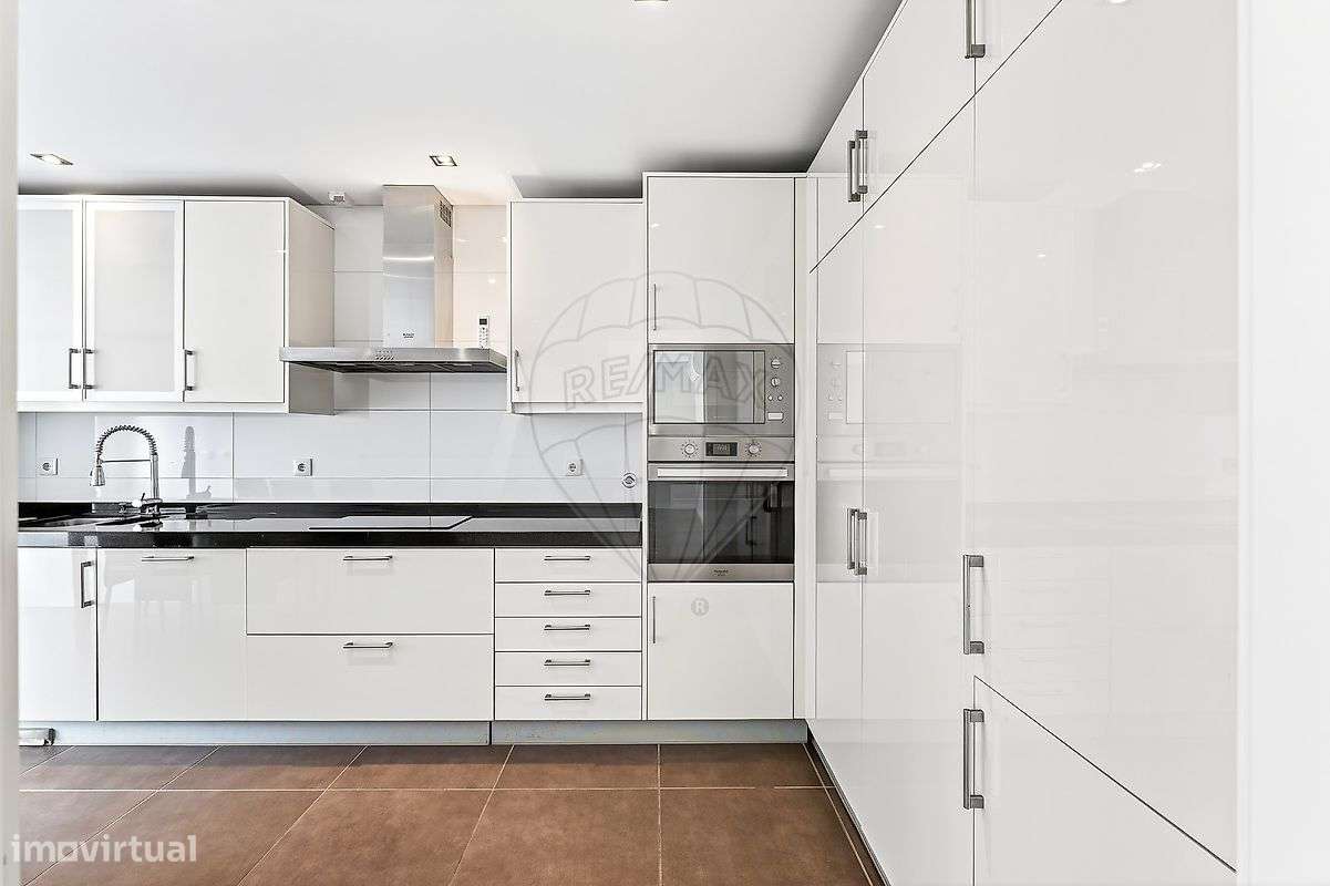 Apartamento T2 para arrendamento - Grande imagem: 4/35