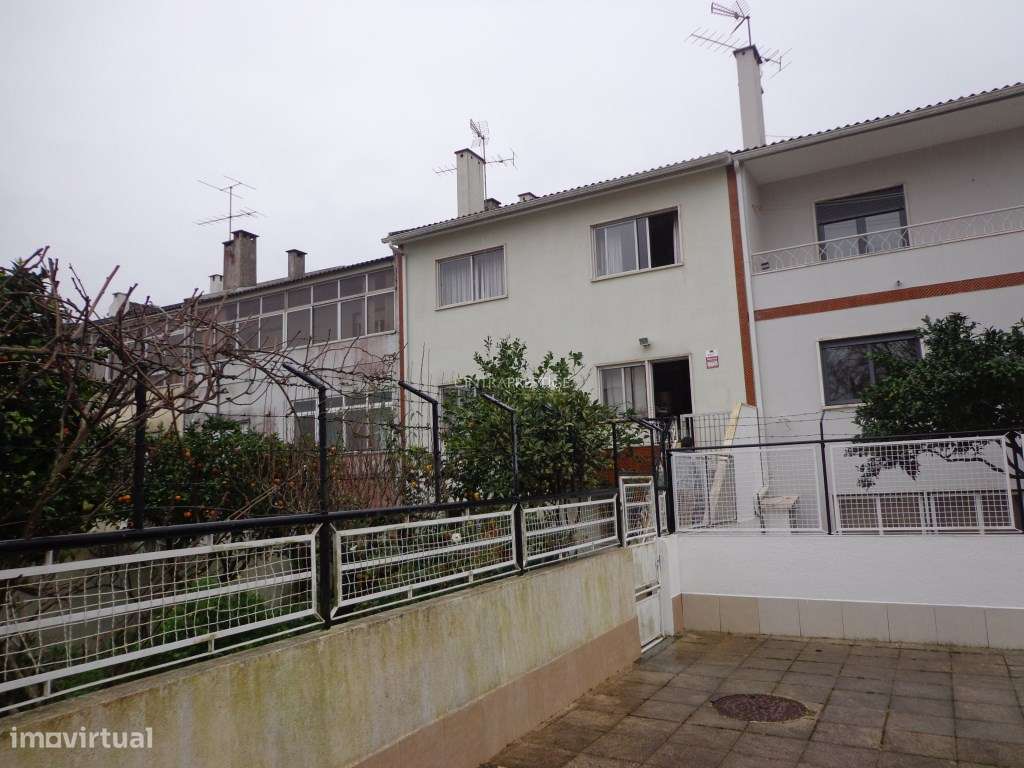 Algueirão -Sintra moradia T5 com garagem .-43