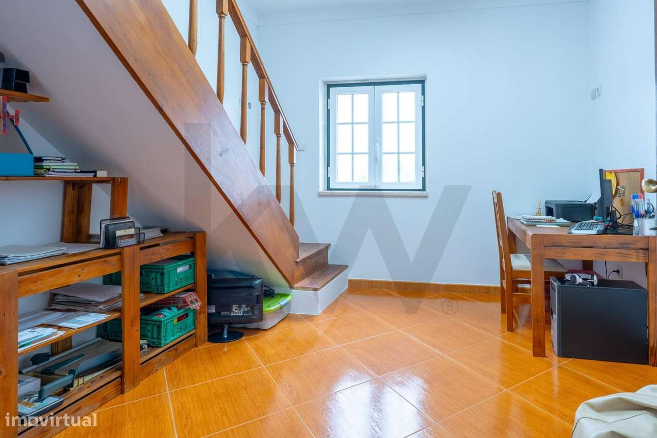 Moradia T3+2 com Piscina, Ginásio, Jardim e Garagem 200 m2-18