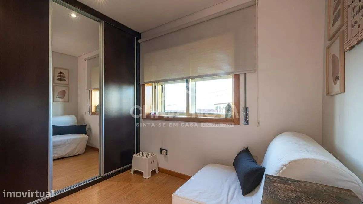 Moradia Isolada V4 c/ Jardim e Piscina em Oliveira de Azeméis-11