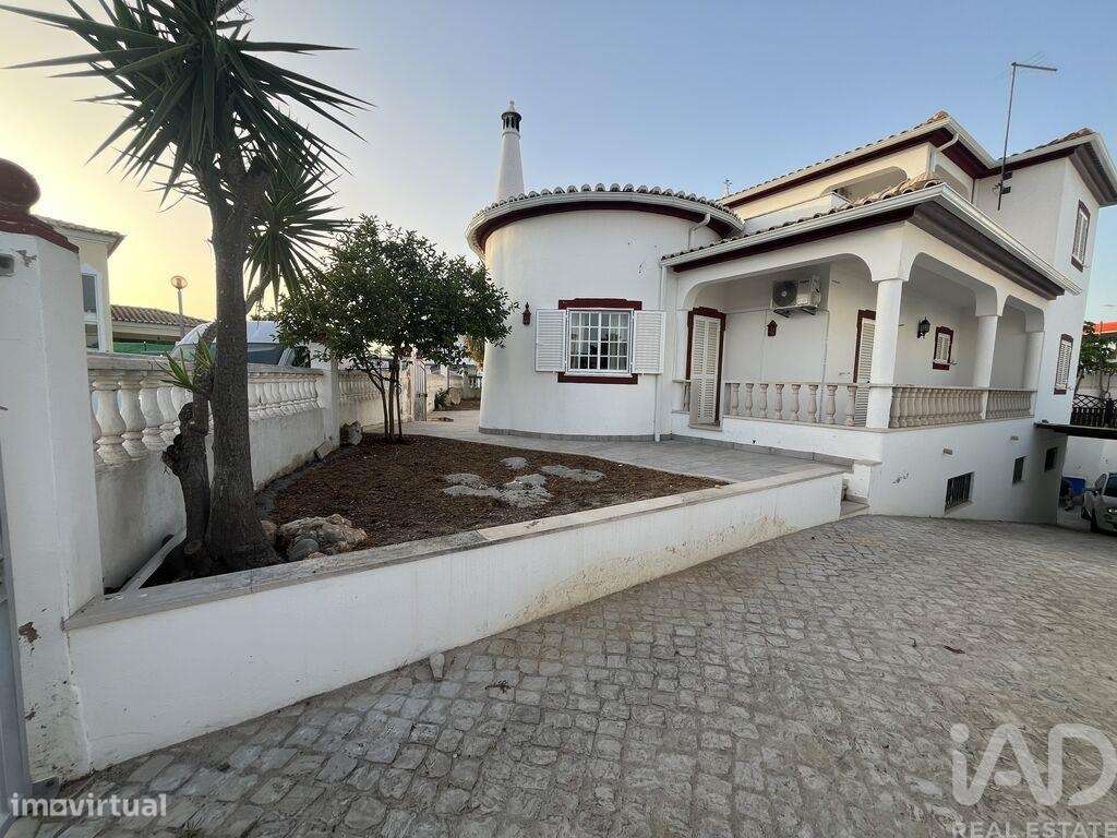 Casa / Villa T6 em Alcantarilha e Pêra de 122,8 m2 - Grande imagem: 2/21
