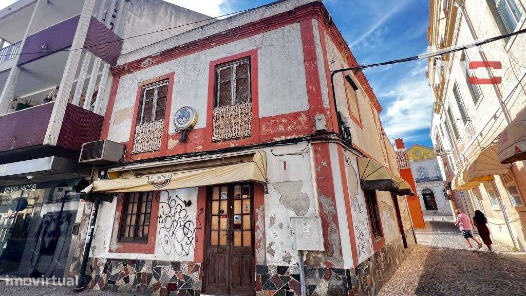 Prédio Habitacional Rés-do-Chão e 1º andar no Centro do Montijo - P... - Grande imagem: 4/28