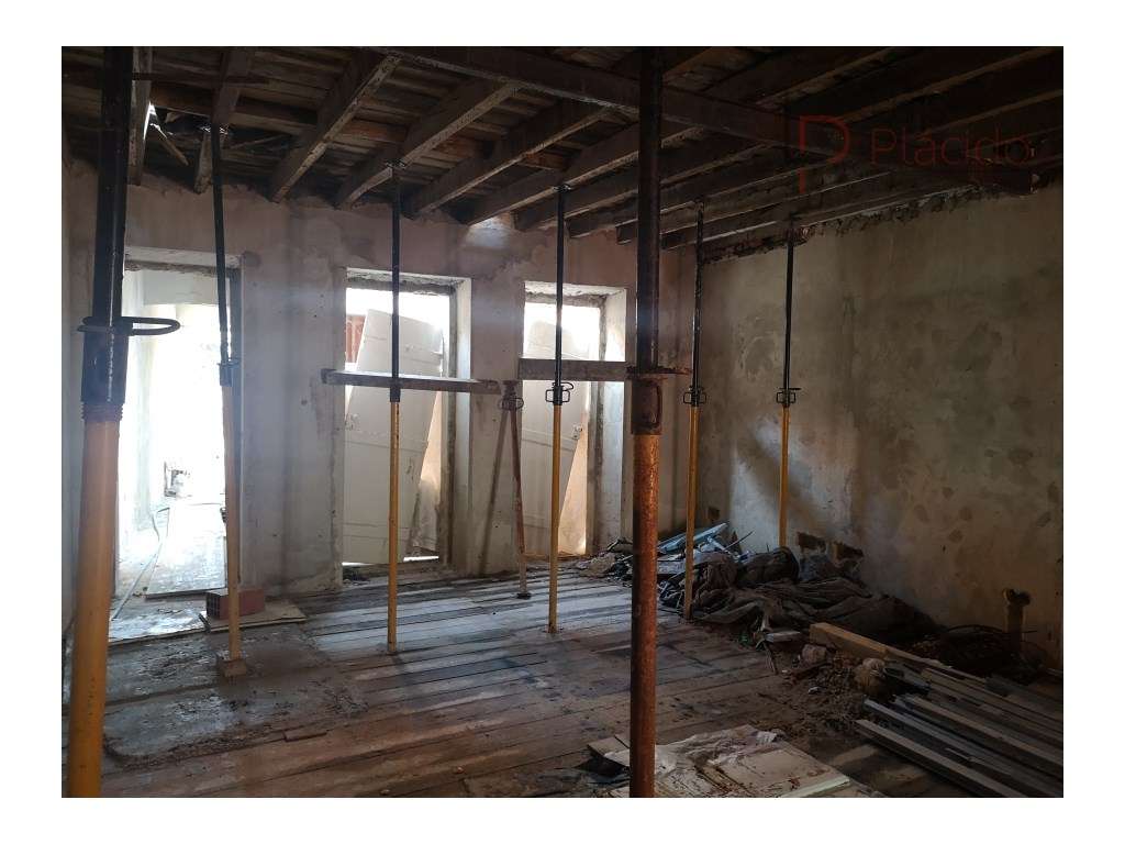 Moradia Centro Histórico de Sines | Projeto Aprovado | Excelente Te...-16