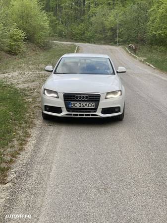 Audi A4 - 1